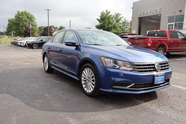 Used 2017 Blue Volkswagen 1.8T SE image 10