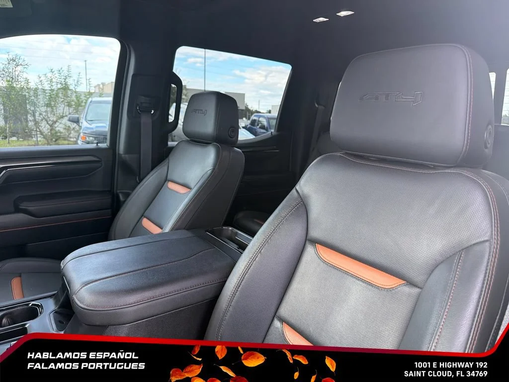 Used 2024 Sterling Metallic GMC AT4 image 27