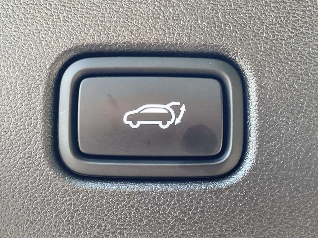 Used 2026 Red Hyundai SEL image 10