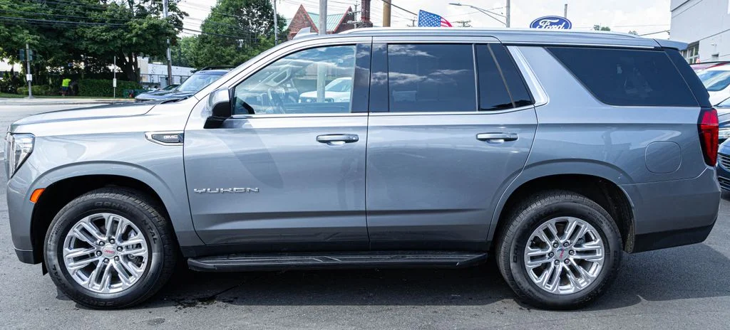 Used 2022 Gray GMC SLE image 3