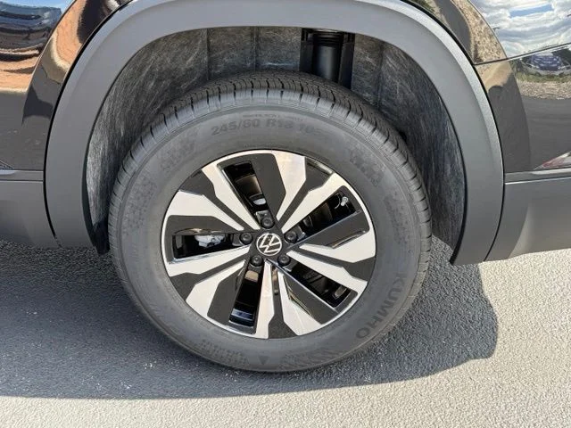 New 2026 Black Volkswagen 2.0T SE image 8