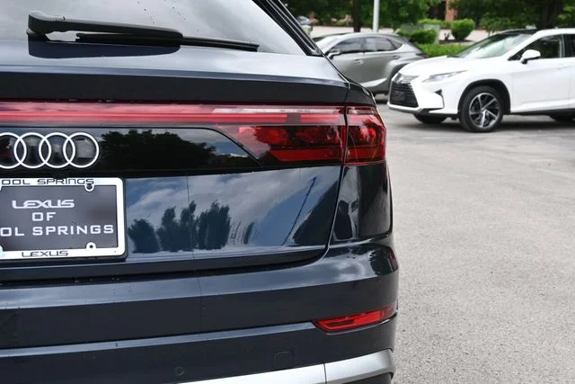 Used 2024  Audi 4.0T Prestige image 8