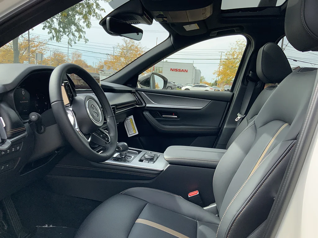 New 2026 Rhodium White Premium Mazda 3.3 Turbo Premium Plus AWD image 9