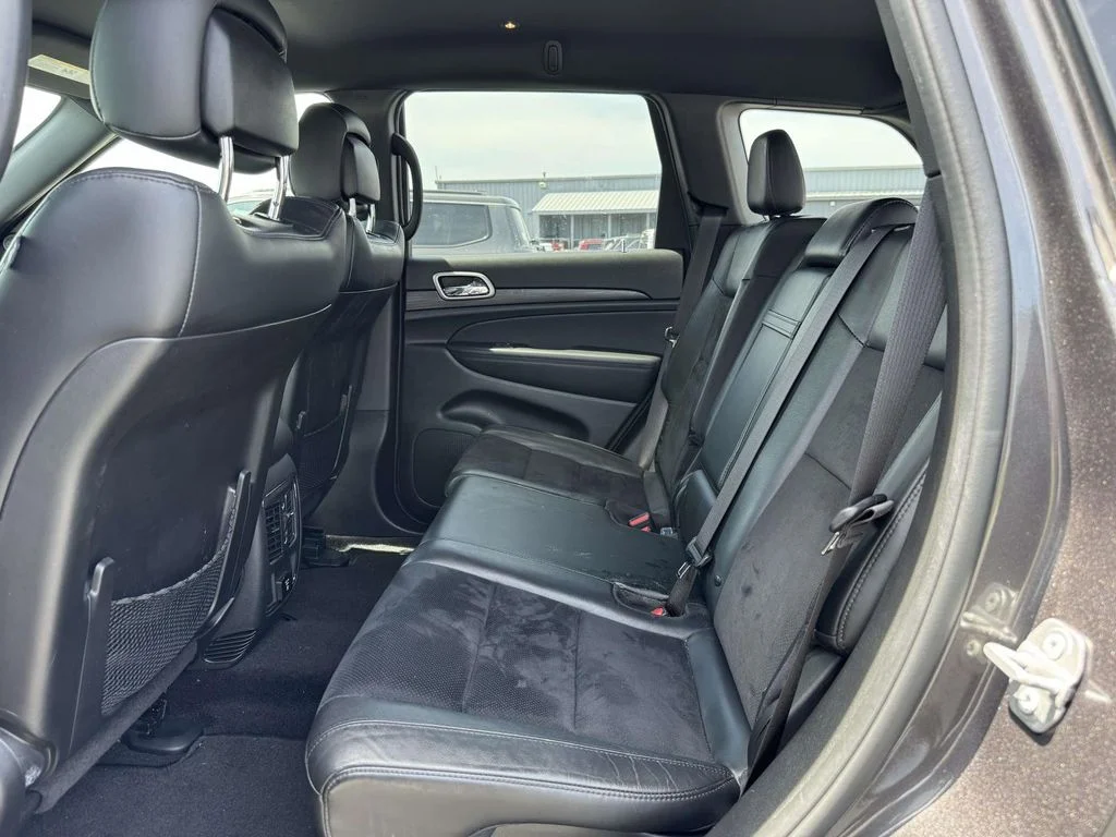 Used 2021 Gray Jeep Laredo X image 14