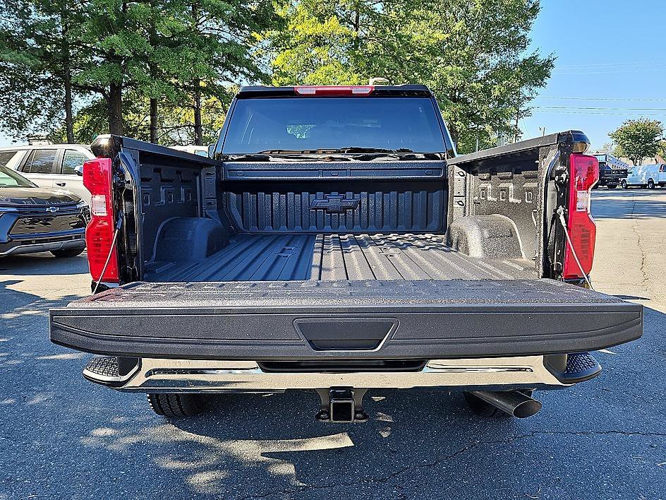 New 2026 Black Chevrolet LT image 5