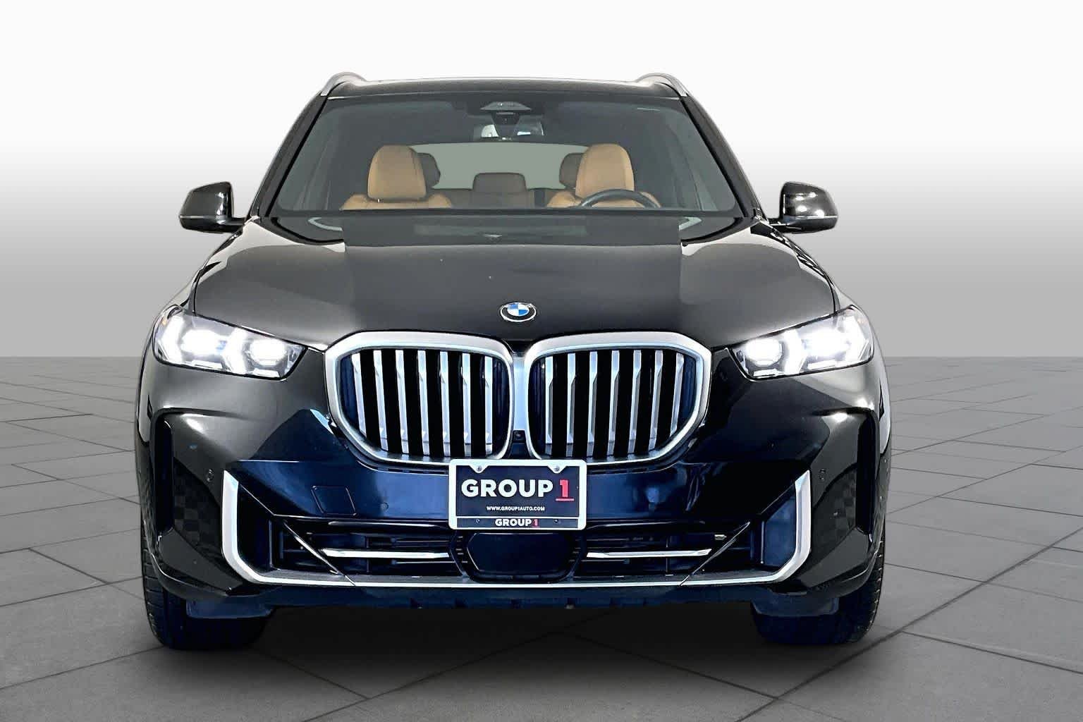 Used 2024 Black Sapphire Metallic BMW sDrive40i image 4