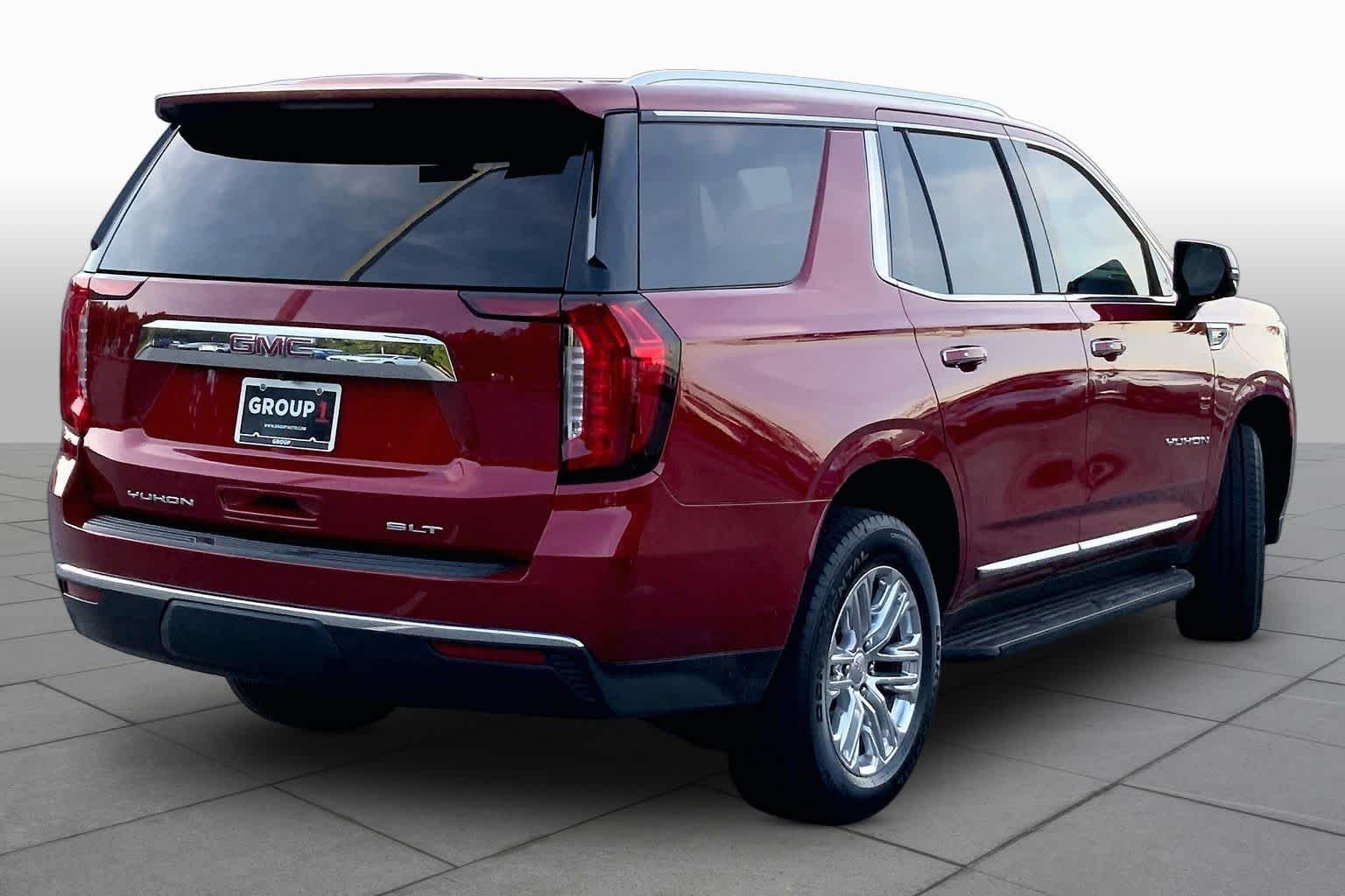 Used 2022 Cayenne Red Tintcoat GMC SLT image 12