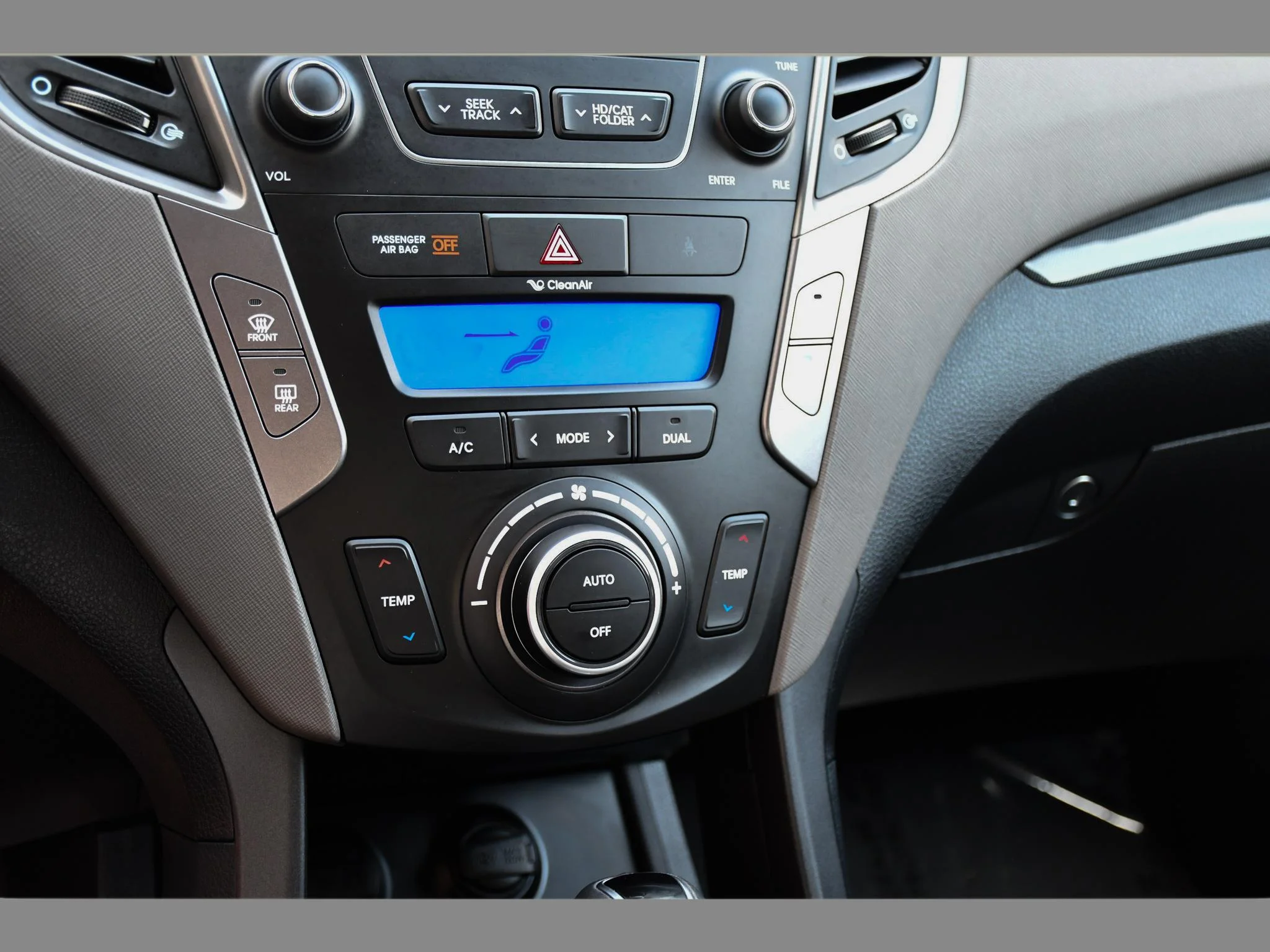 Used 2016 Mineral Gray Hyundai 2.4L (A6) image 32