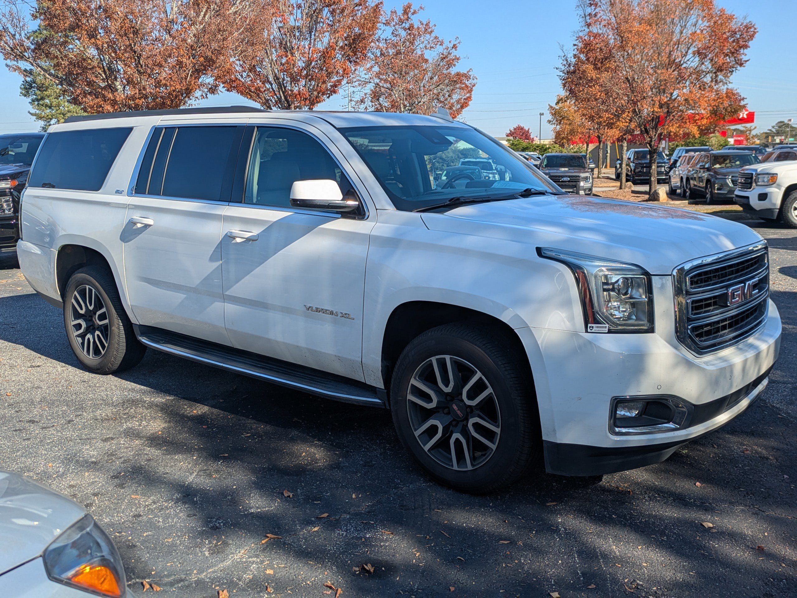 2020 Gmc Yukon XL SLT photo 2
