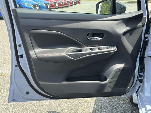 2025 Nissan Versa Sedan SR - Photo 14
