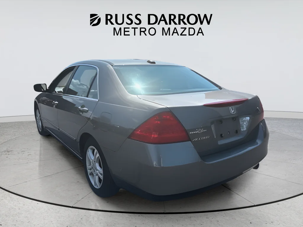 Used 2006  Honda EX-L image 3