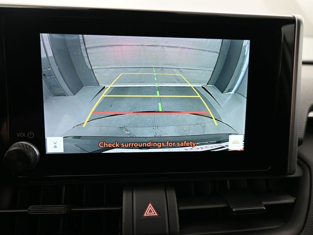2023 Toyota RAV4 XLE - Photo 20