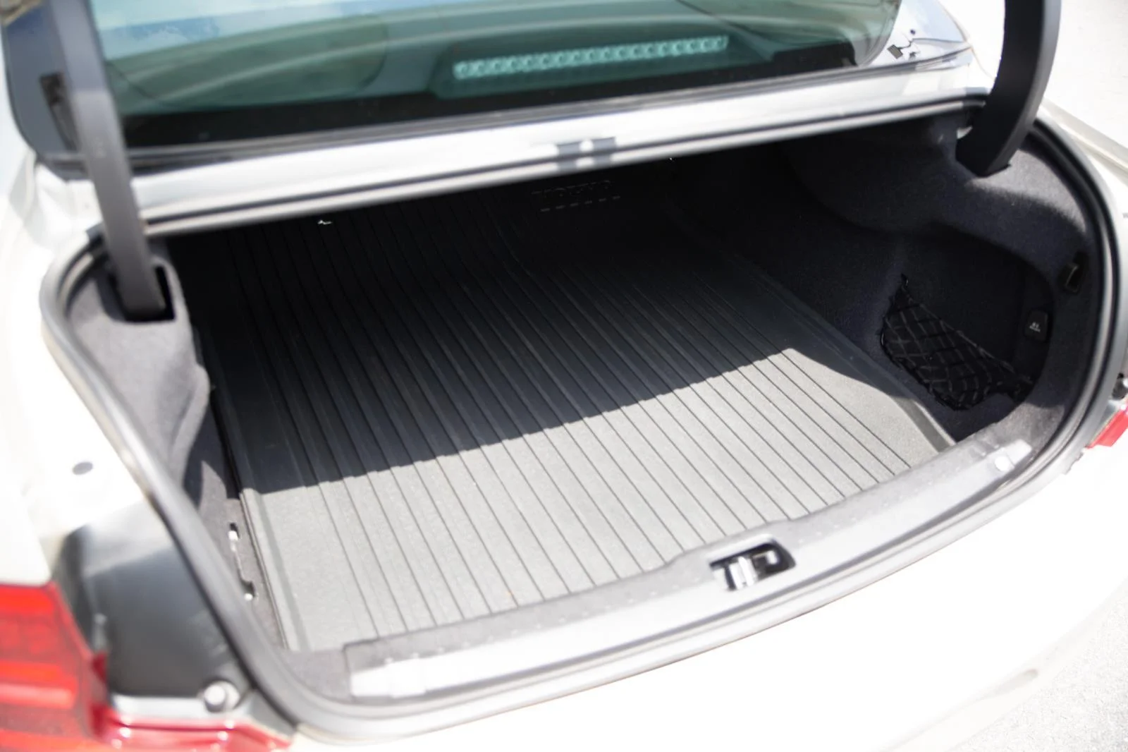 Used 2018  VOLVO  image 23