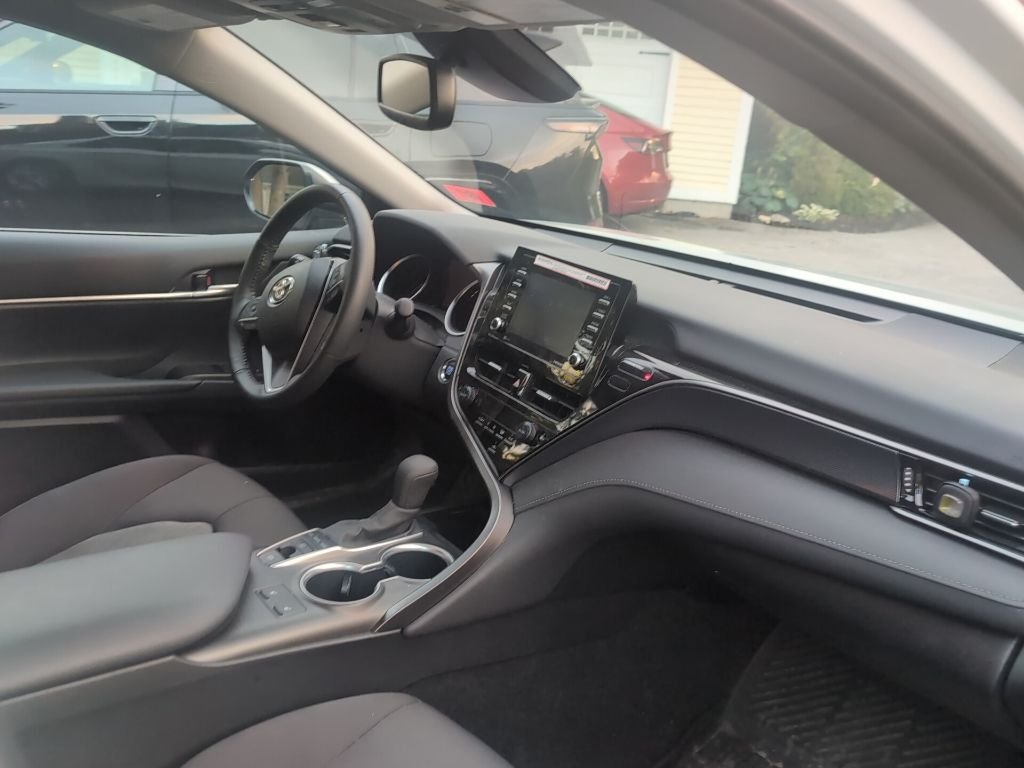 Used 2024 White Toyota LE image 10