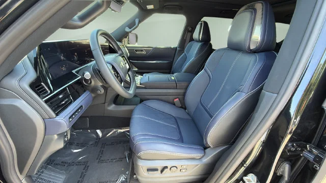 Used 2027 Black INFINITI SPORT image 18