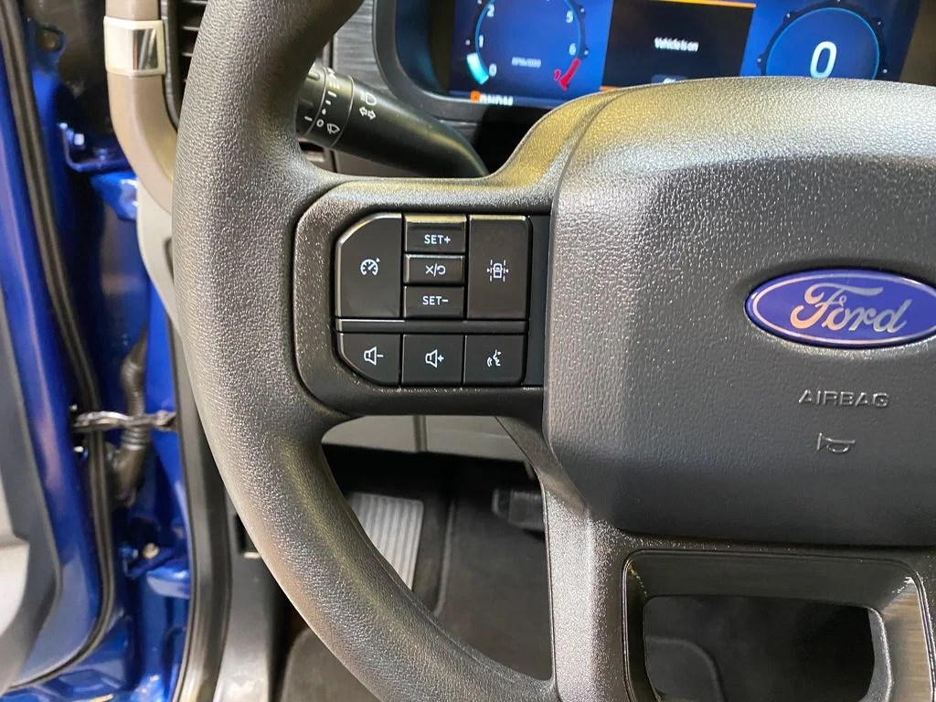 Used 2025 Blue Ford XLT image 32