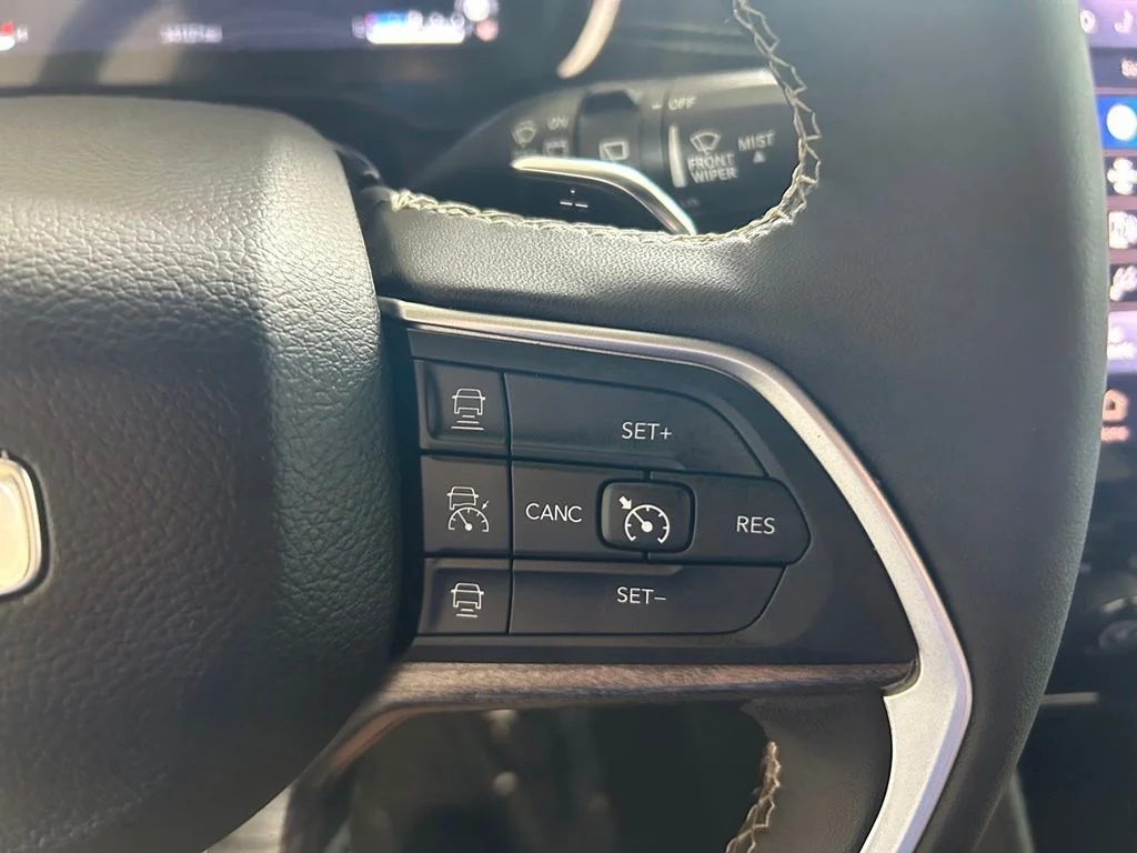 Used 2024 White Jeep Limited image 44