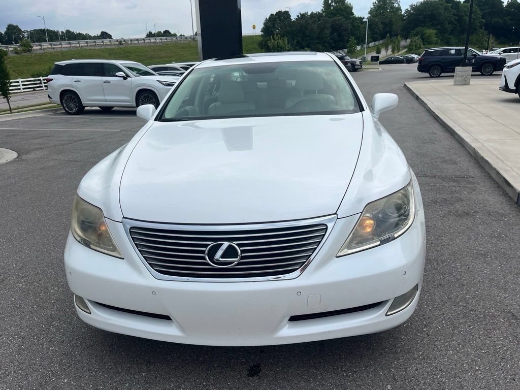Used 2007 Starfire Pearl Lexus LWB image 4