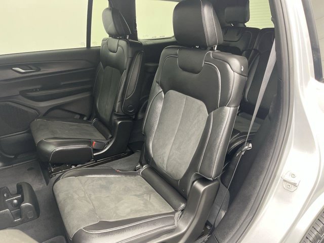 Used 2025 Silver Zynith Jeep Altitude X image 13