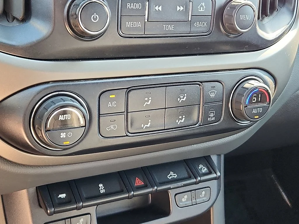 Used 2015 RED ROCK METALLIC Chevrolet 4WD Z71 image 15