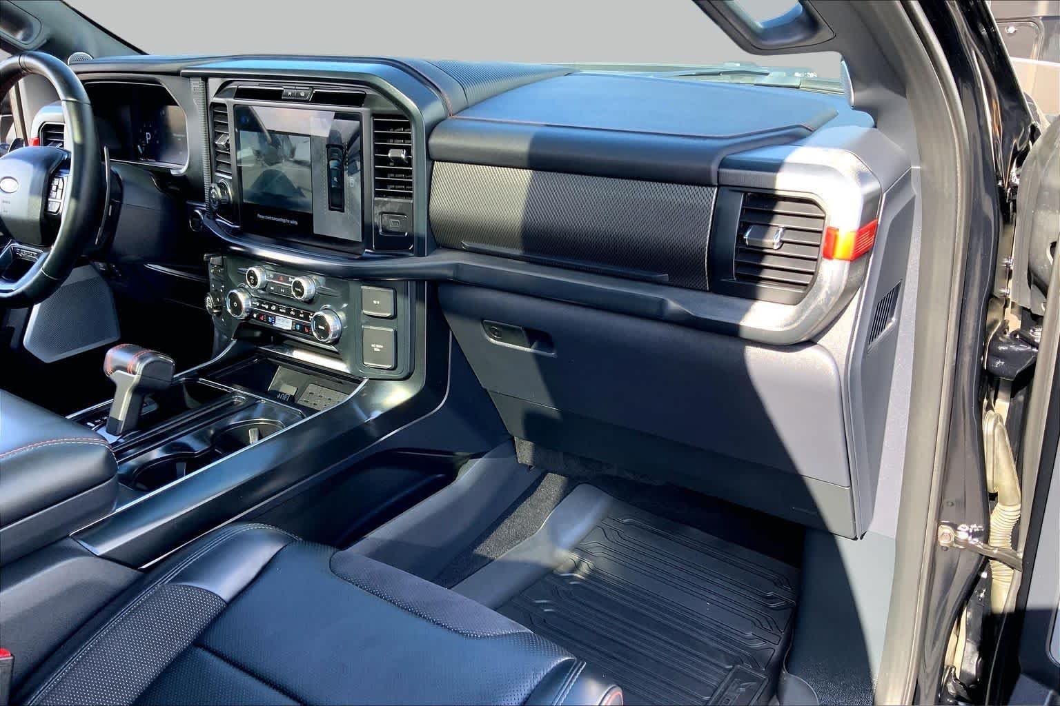 Used 2025 Agate Black Metallic Ford Raptor image 17