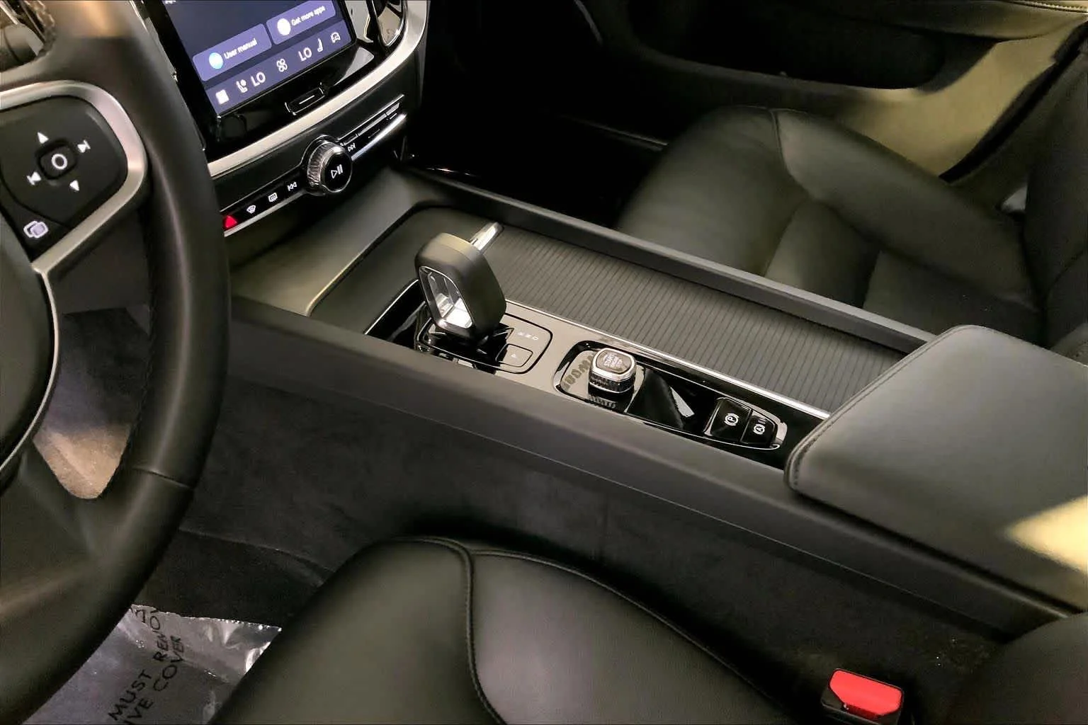 Used 2025 Crystal White Pearl Volvo Core image 17