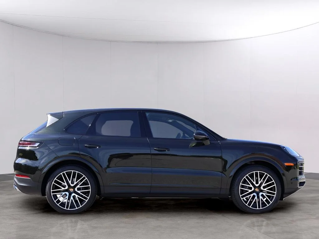 Certified Used 2025 Olive Porsche  image 9