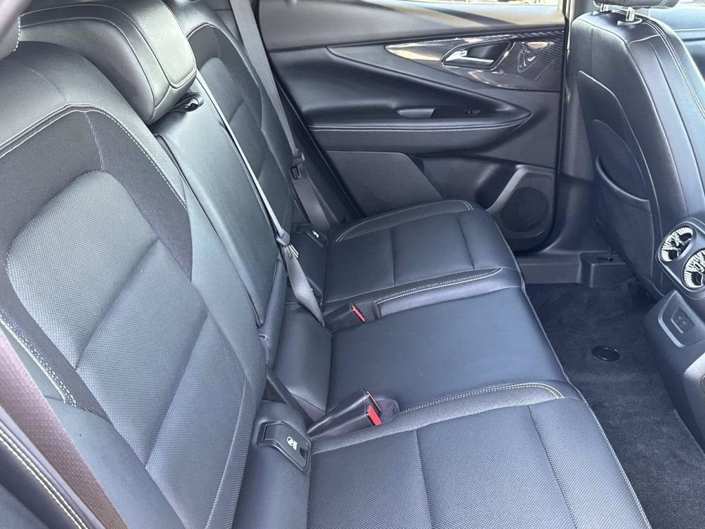 2024 Chevrolet Blazer EV LT - Photo 25