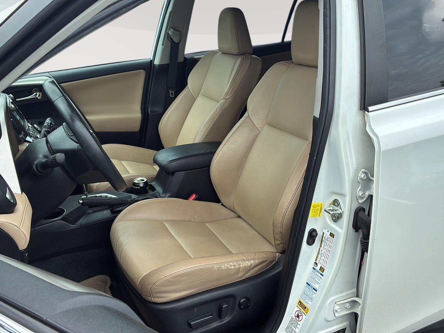 Used 2015 Blizzard Pearl Toyota Limited image 3