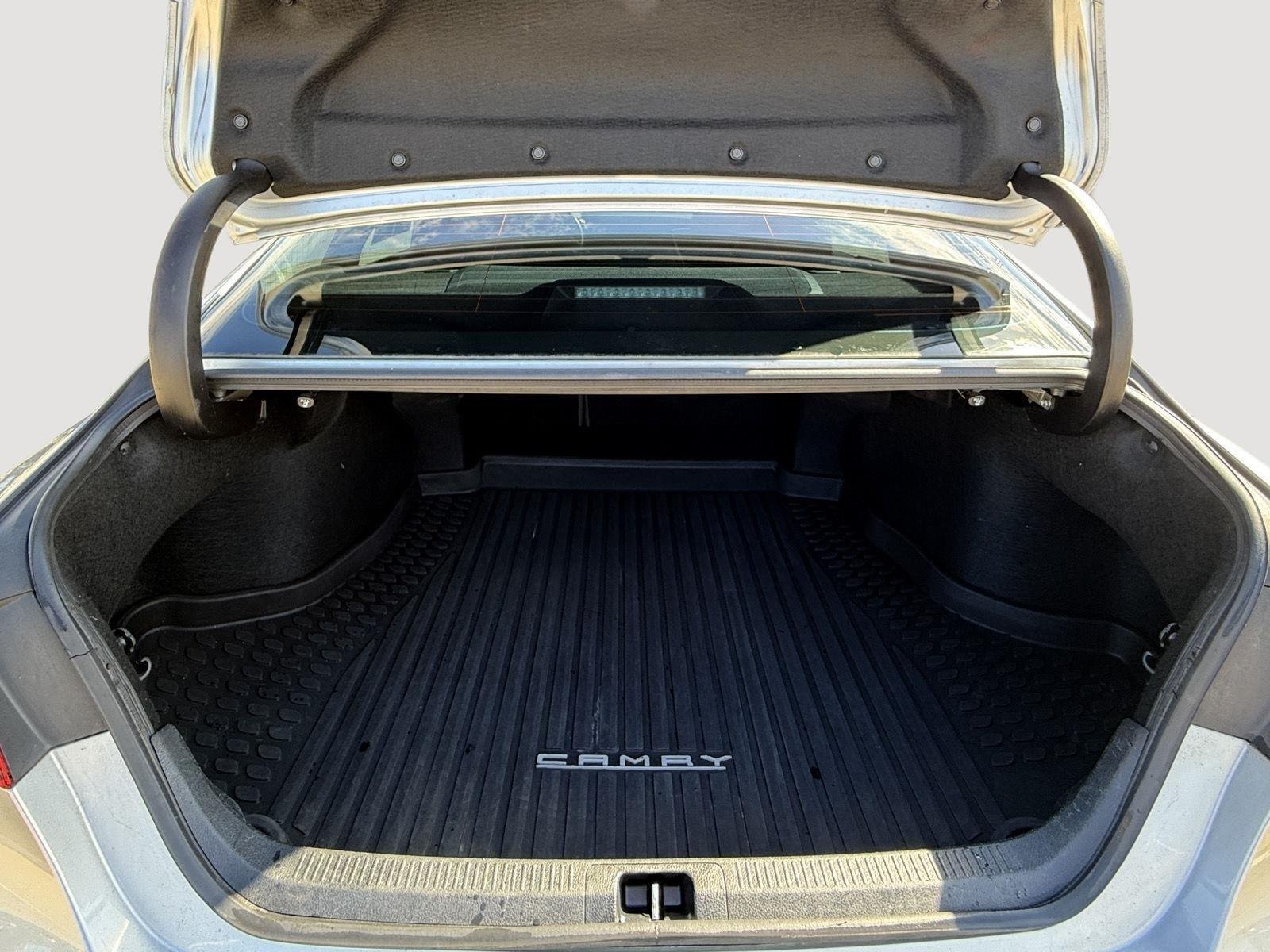 Used 2018 Celestial Silver Metallic Toyota XSE image 31