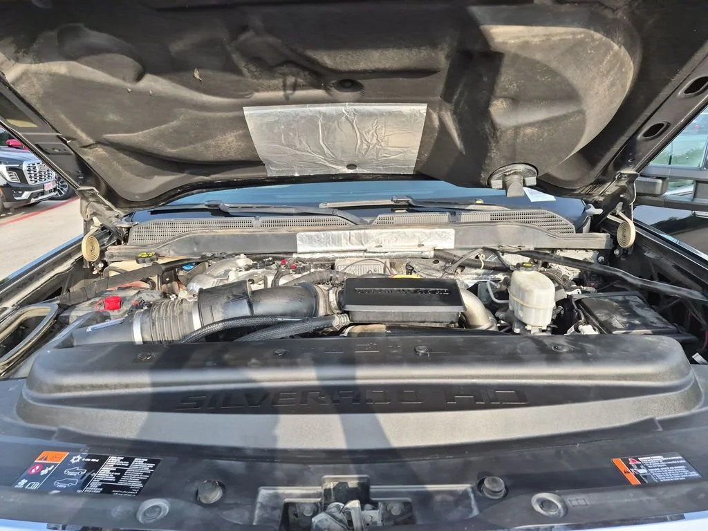 Used 2018 Black Chevrolet LTZ image 17