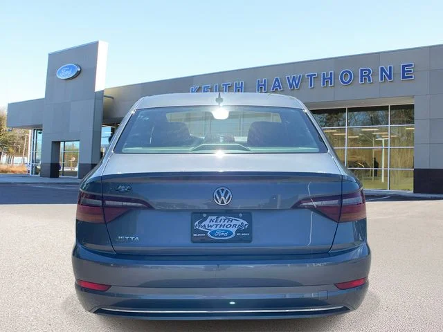 Certified Used 2019 Platinum Gray Metallic Volkswagen 1.4T S image 5