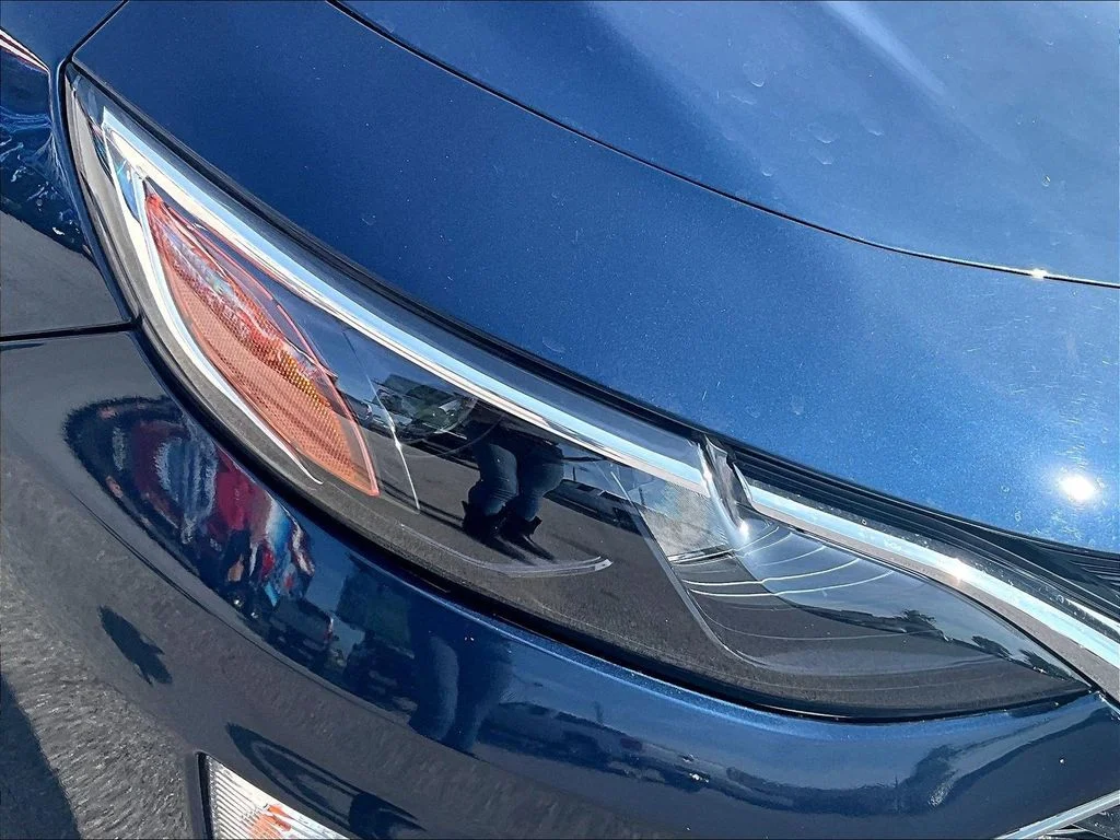 Used 2020 Blue Chevrolet LT image 29