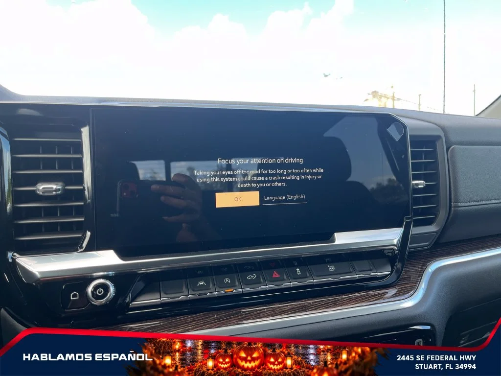 New 2026 Sterling Metallic GMC Elevation image 30