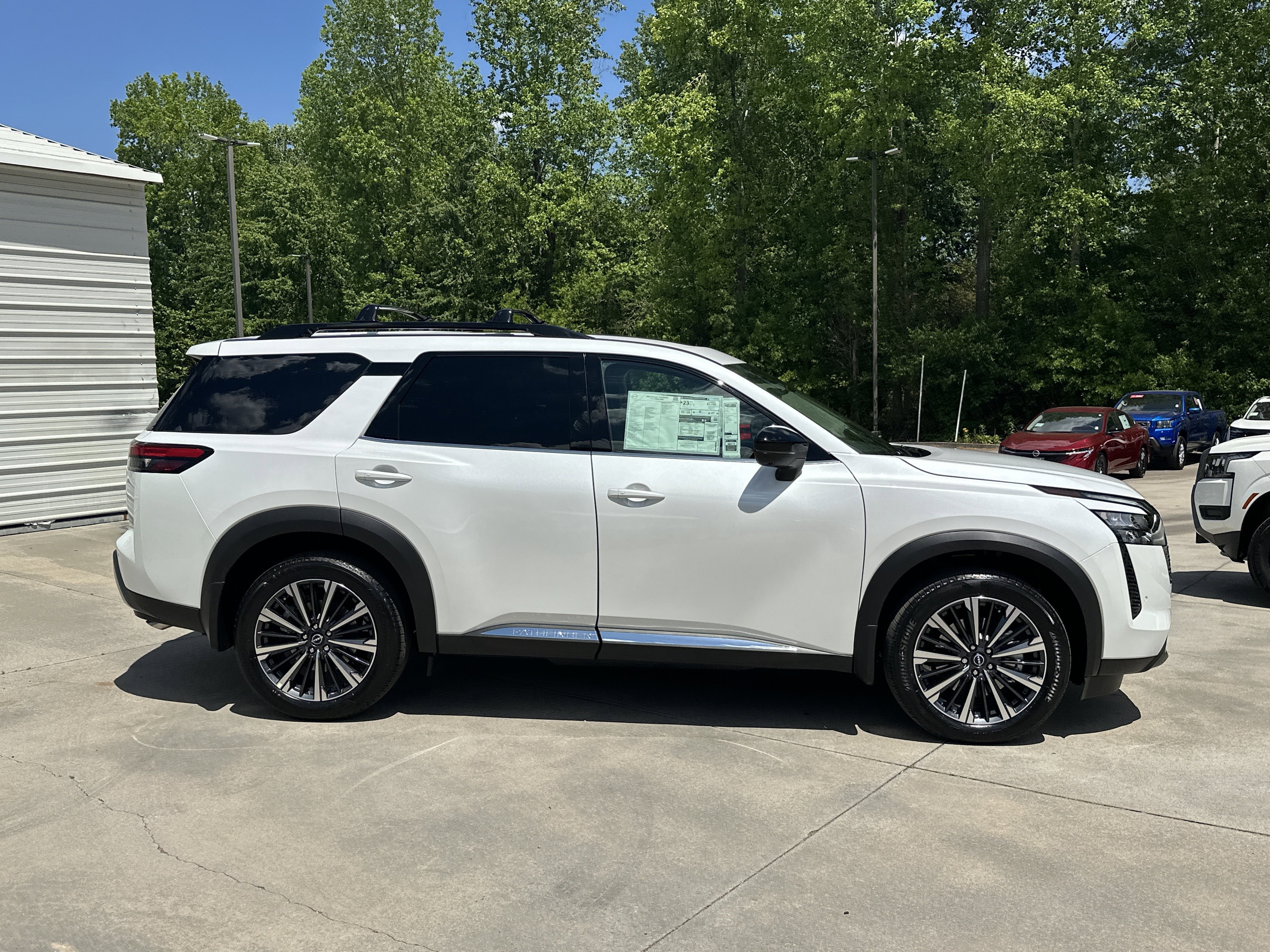 New 2026 Everest White Pearl Tricoat Nissan Platinum image 9
