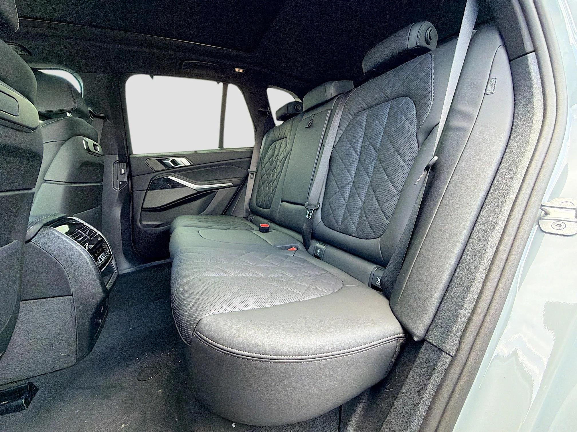 New 2026 Brooklyn Grey Metallic BMW xDrive50e image 20