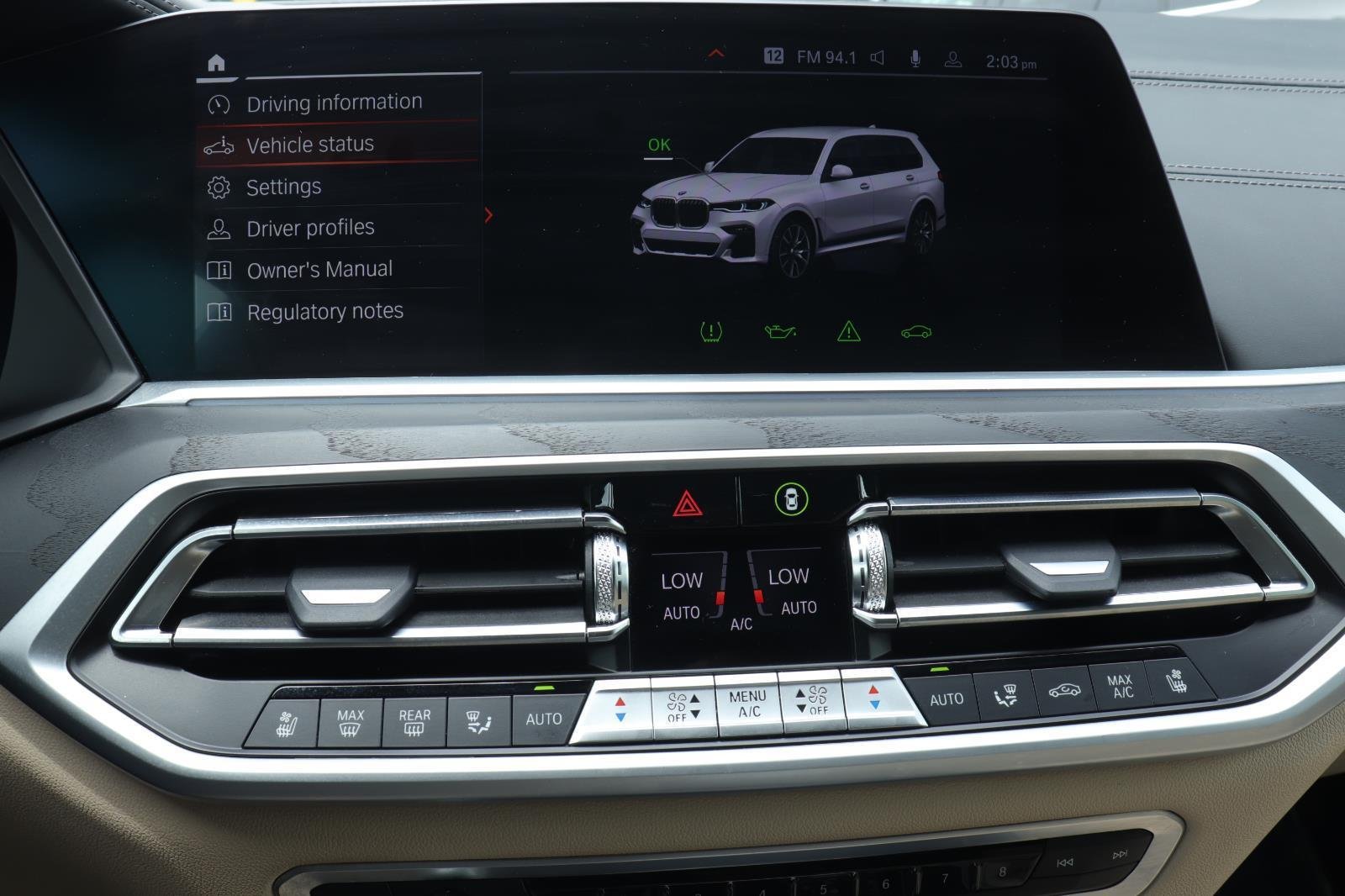 Used 2022 Alpine White BMW xDrive40i image 35