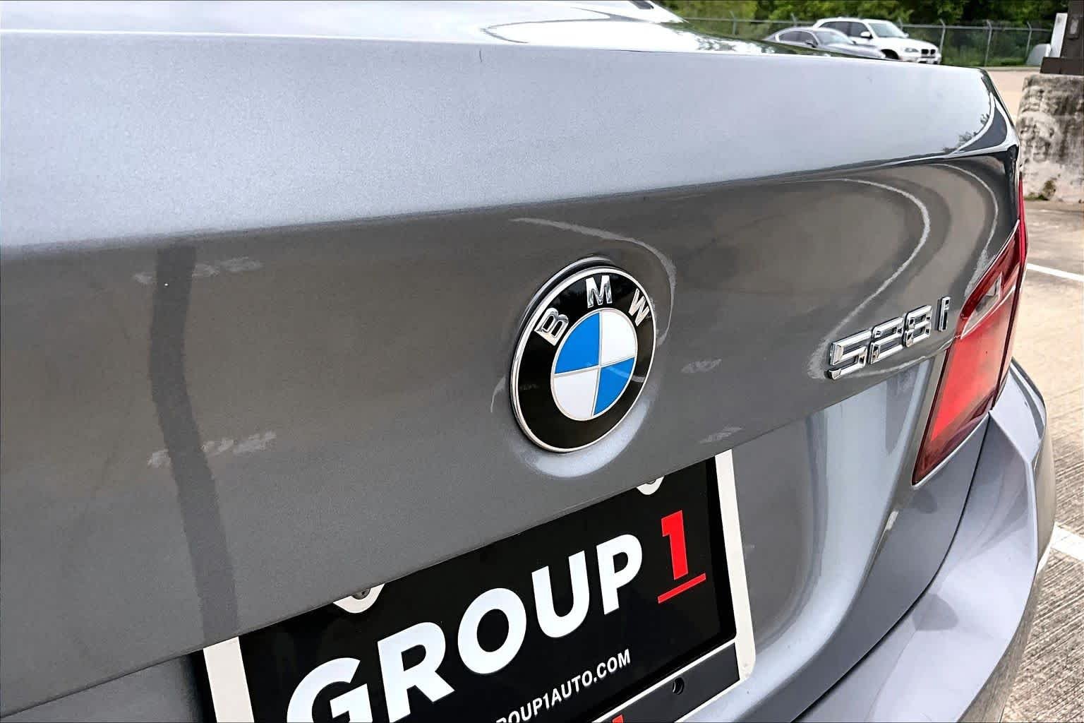 Used 2011 Space Gray BMW 528i image 27
