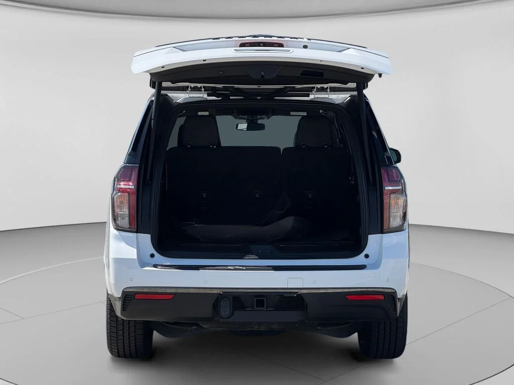 Used 2022 White Chevrolet Z71 image 27