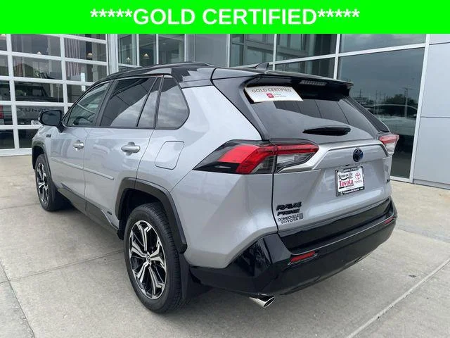 Certified Used 2022 SILVER SKY MET W/BLK Toyota  image 32