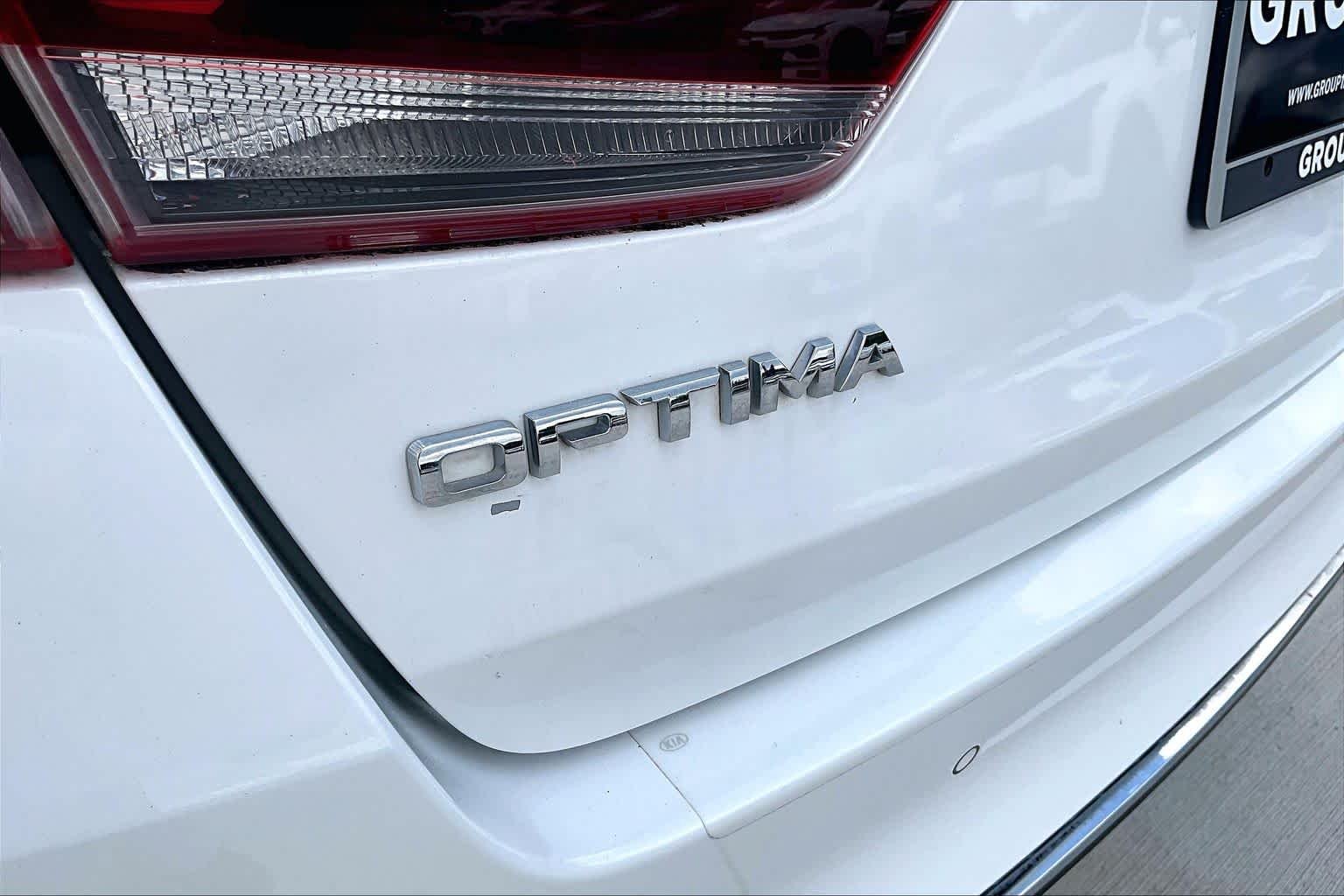 Used 2019 Snow White Pearl Kia EX image 30