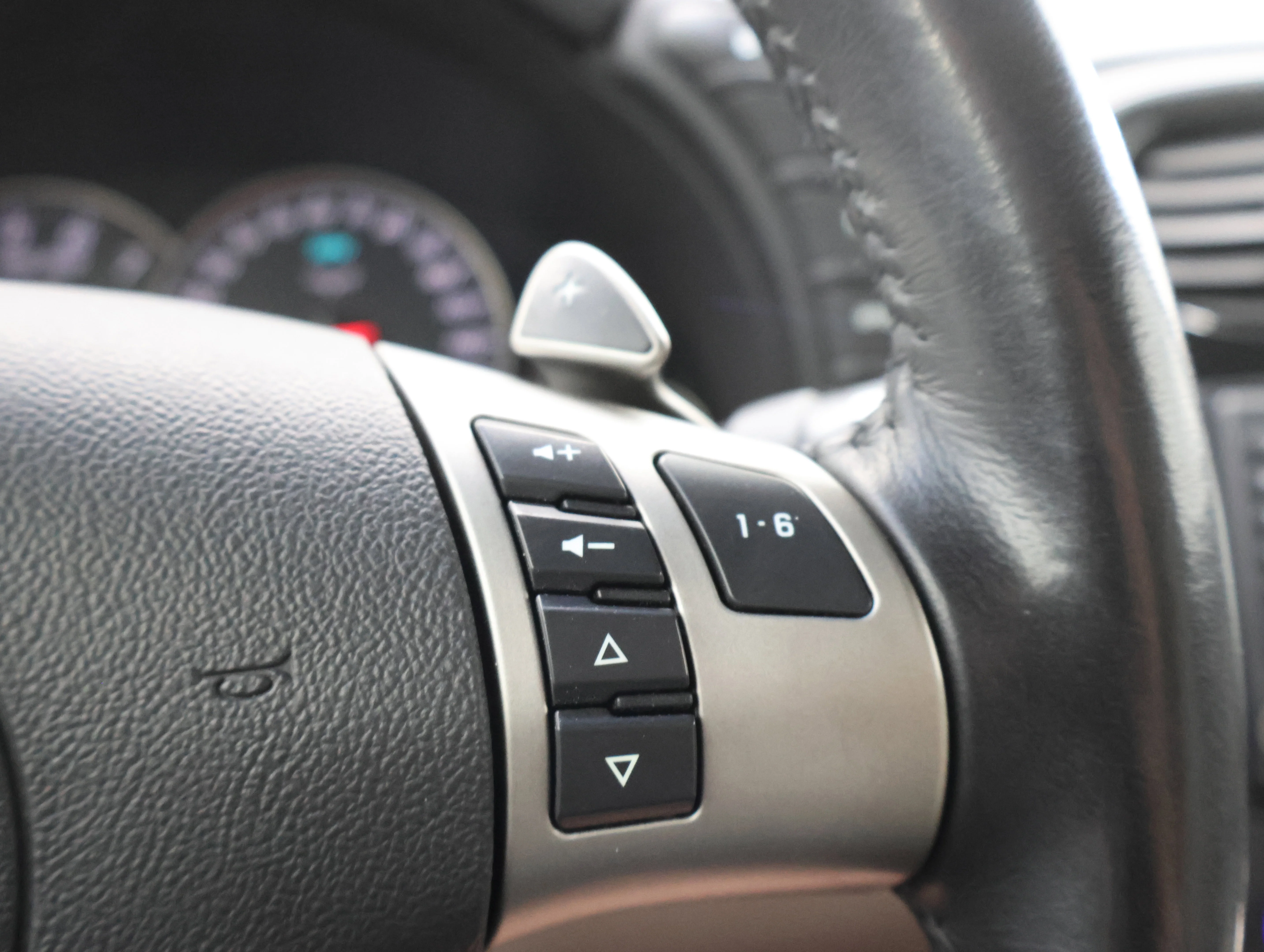 Used 2009 Blade Silver Metallic Chevrolet Base image 13
