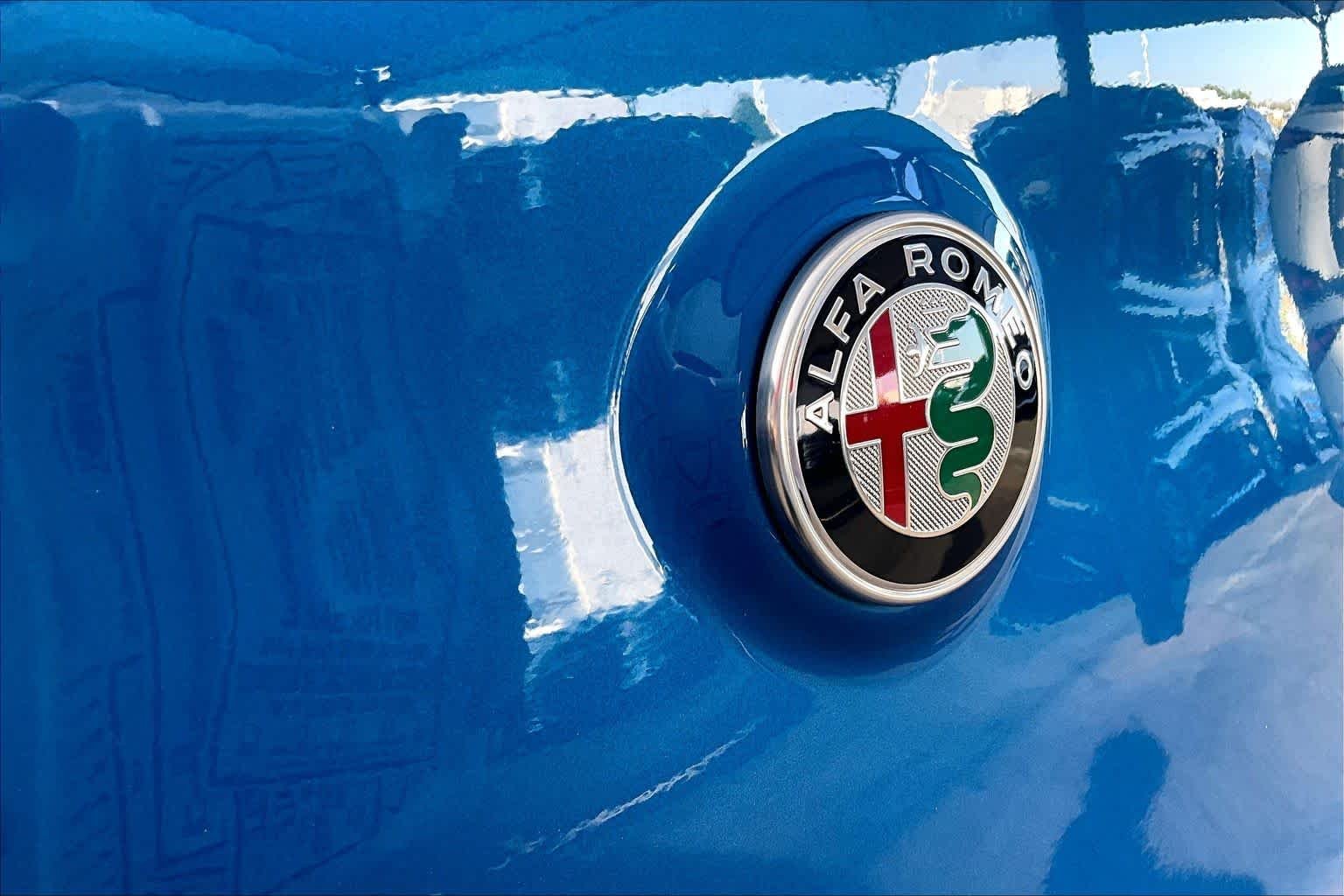 Used 2022 Misano Blue Metallic Alfa Romeo Veloce image 10