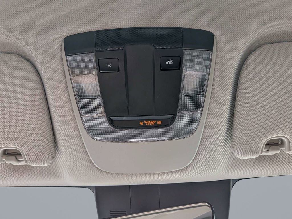 Used 2023 White Kia LX image 31