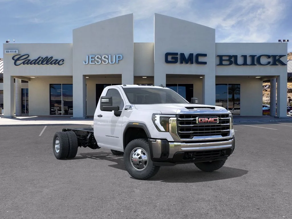 2026 GMC Sierra 2WD Regular Cab Chassis LWB Pro's photo