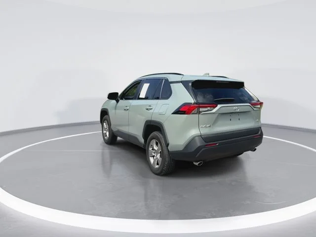 Used 2023  Toyota XLE image 8