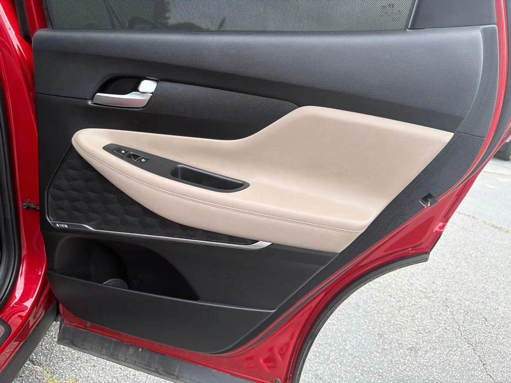 Used 2019 Red Hyundai Ultimate image 16