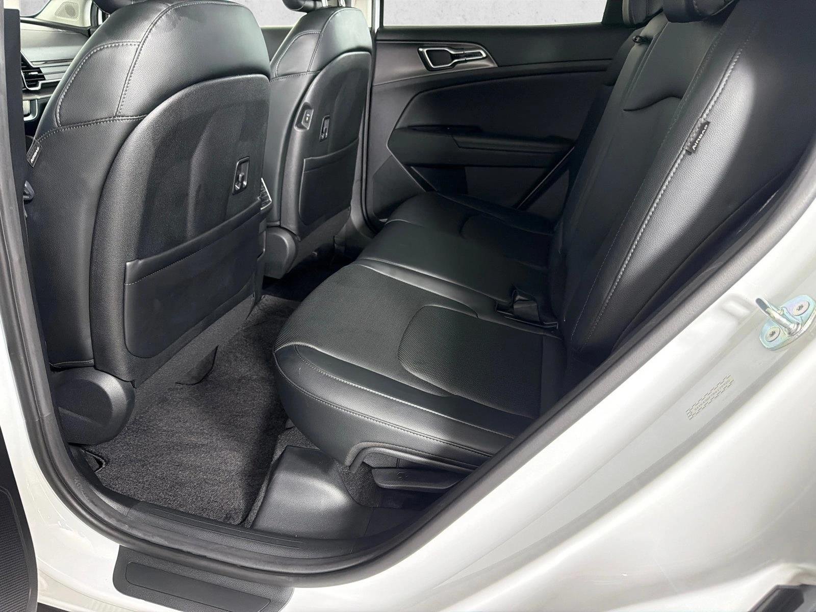 Used 2024 Glacial White Pearl Kia SX image 23