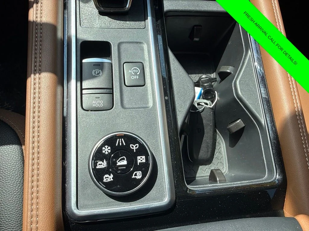 Used 2025 Boulder Gray Nissan Platinum image 66