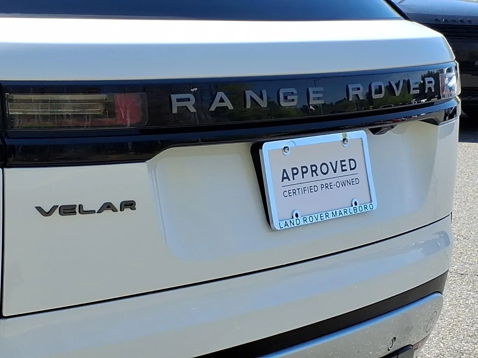 Certified Used 2026 Fuji White Land Rover S image 19